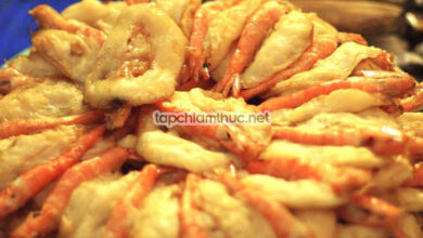 Bánh tôm Hồ Tây