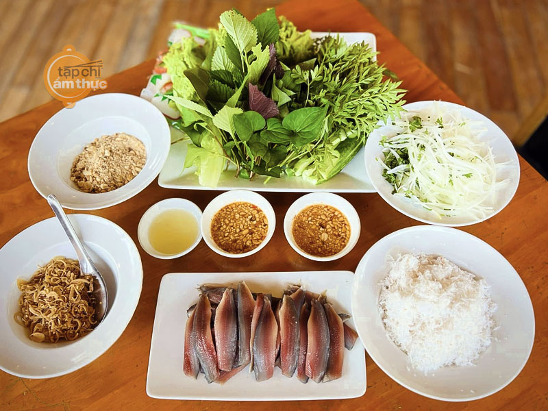 Khám phá hương vị đặc sản: gỏi cá trích Hà Tĩnh