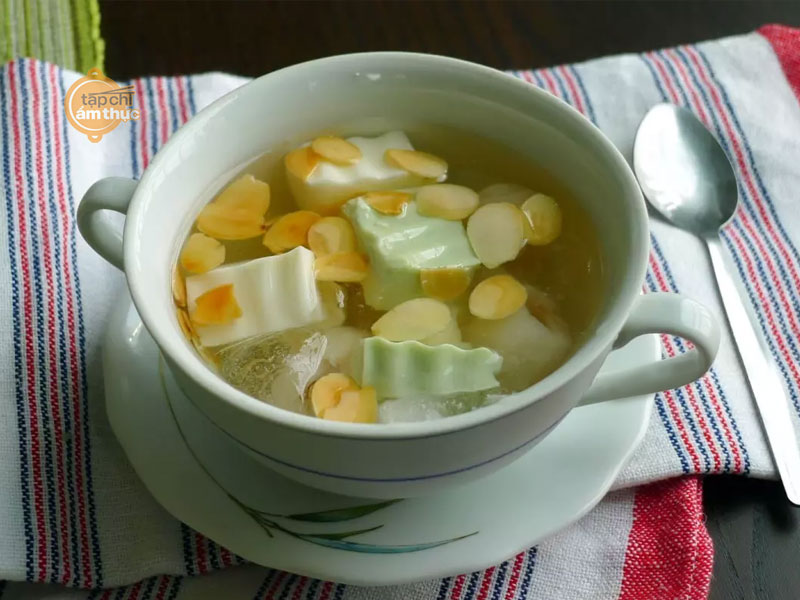 Chè Khúc Bạch vải thiều ngọt mát cho ngày hè nóng nực