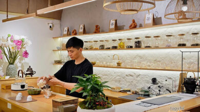 Quán trà đặc biệt, cách người trẻ quảng bá văn hóa Việt Trần Phi Vũ (Trà Vũ) chàng trai mê trà, sáng lập viên của Societea