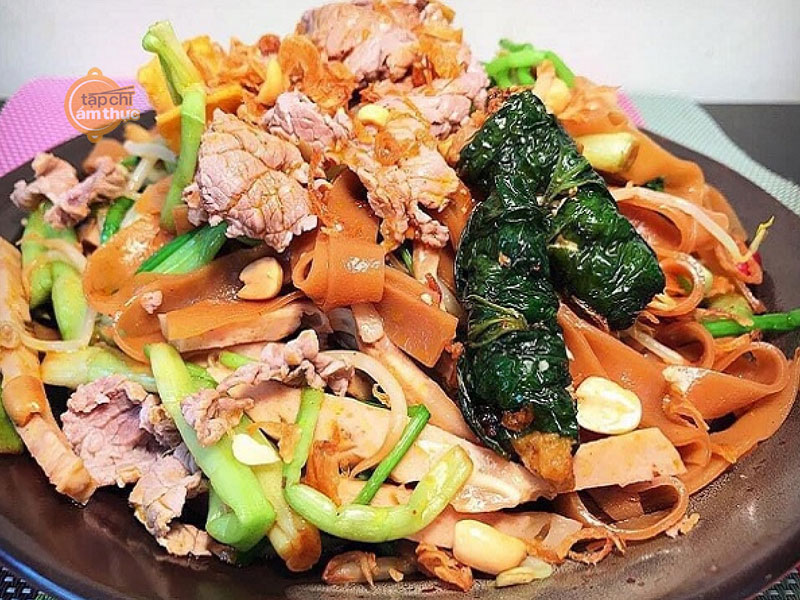 Bánh đa xào thịt - Món ăn dễ làm nhưng ngon khó cưỡng