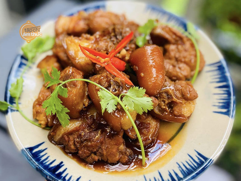 Món đuôi heo hầm bia - hương vị độc đáo Món đuôi heo hầm bia - hương vị độc đáo