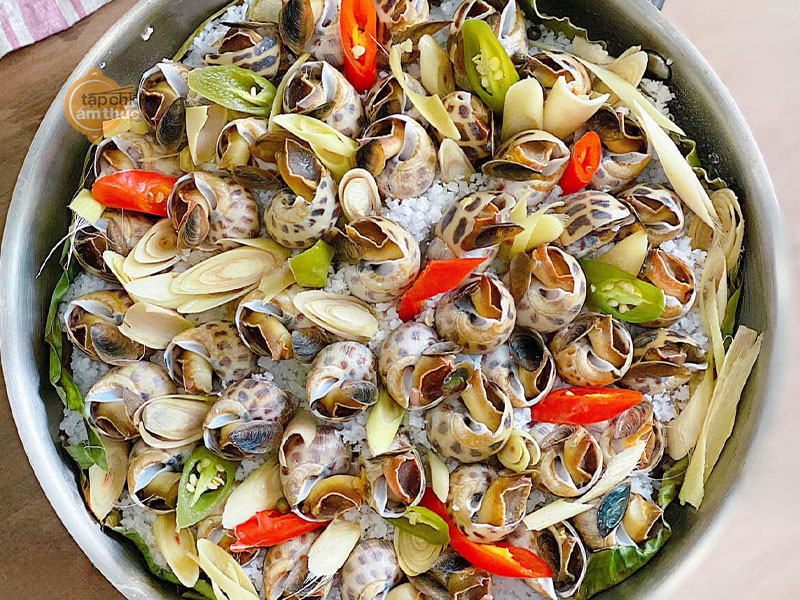 Món ốc hương hấp muối đậm đà và thơm ngon siêu cuốn