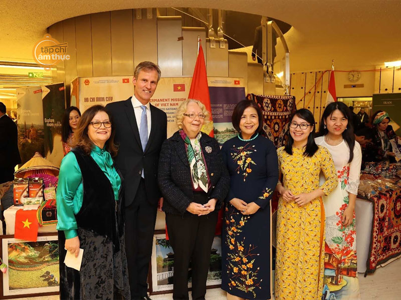 Văn hóa Ẩm thực Việt Nam trên đất Mỹ