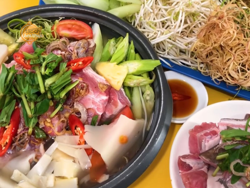 Lẩu cá đuối mang hương biển ngon khó cưỡng Lẩu cá đuối mang hương biển ngon khó cưỡng