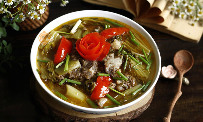 Canh dưa chua thịt bò: Món ăn tuyệt vời cho ngày lạnh