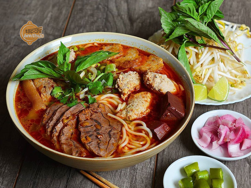 Hành trình khám phá ẩm thực Việt Nam