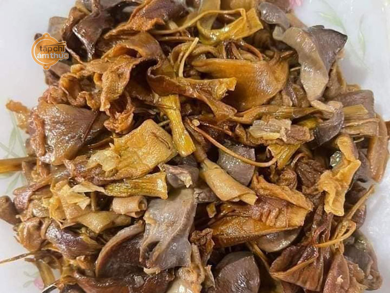 Hoa núc nác xào thịt - hương vị dân dã đậm chất Việt