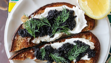 Trứng cá Beluga - Thực phẩm cao cấp dành cho bữa tiệc sang trọng