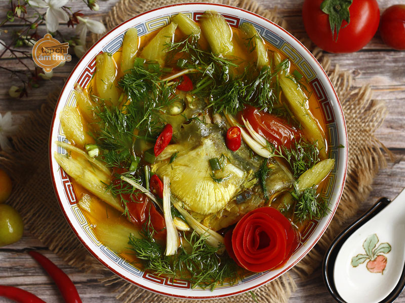 Canh cá nấu quả dọc theo kiểu miền Bắc