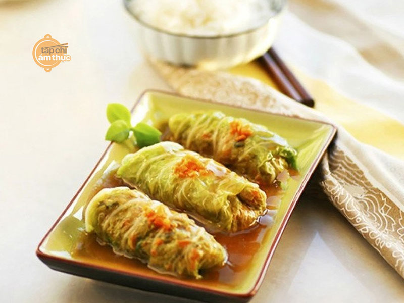 Món bắp cải cuốn thịt sốt cà chua ngon và bổ dưỡng