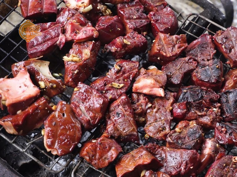 Thịt nướng mắc khén hạt dổi đậm đà hương vị miền núi Việt Bắc