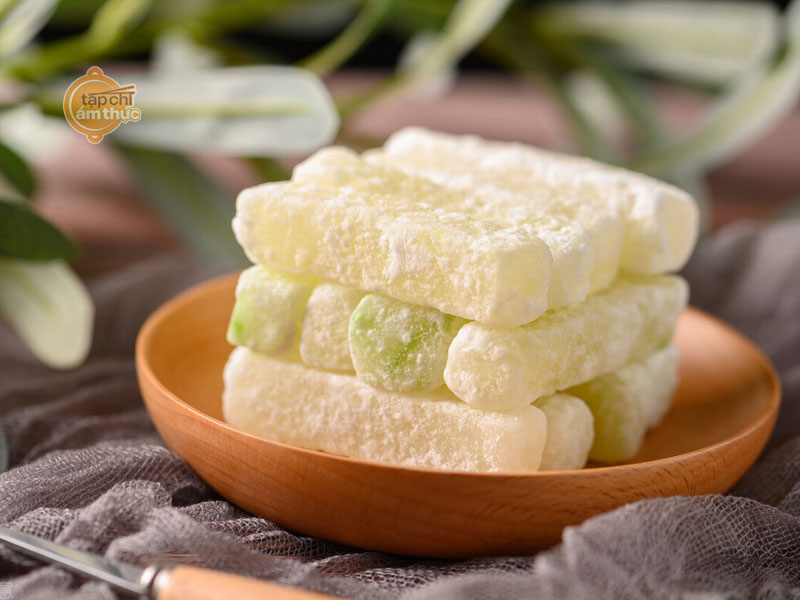 Mứt Tết bát bảo - Món ăn vặt ngày Tết không thể thiếu