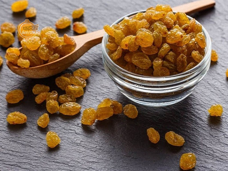 Mứt Tết bát bảo - Món ăn vặt ngày Tết không thể thiếu