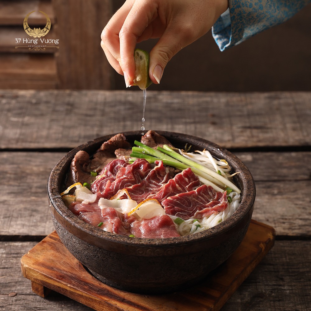 Phở Bát Đá 37 – Đặc sản trải nghiệm cho kỳ nghỉ lễ 30/04 - 01/05