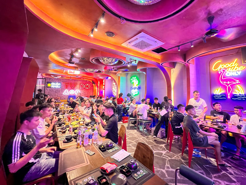 Quán nhậu Tự Do – nơi nhậu không chỉ để say mà để sống hết mình Quán nhậu Tự Do – nơi nhậu không chỉ để say mà để sống hết mình