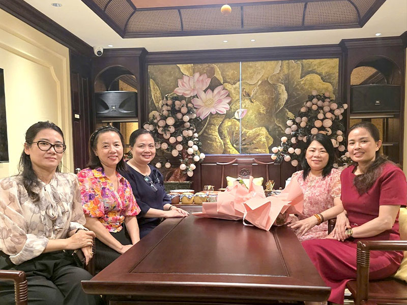 Trà đạo mùa Vu Lan – Gieo mầm yêu thương qua từng chén trà Trà đạo mùa Vu Lan – Gieo mầm yêu thương qua từng chén trà