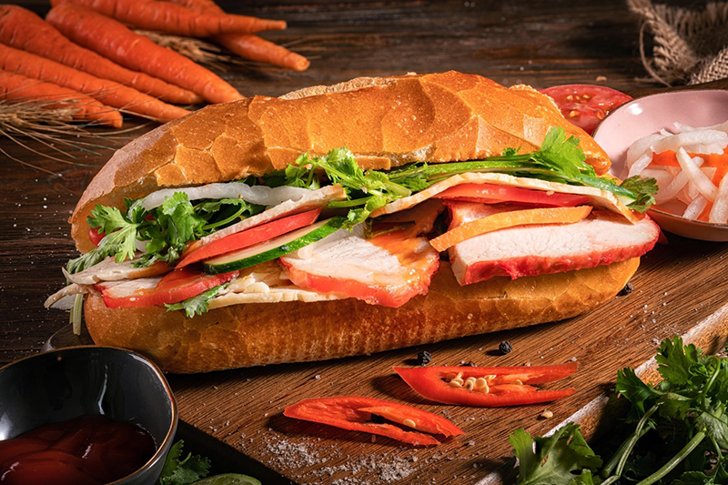 Bánh Mì Pate: Đại Sứ Ẩm Thức Mới Của Việt Nam với Bạn Bè Quốc Tế Bánh mì Việt Nam sự kết hợp hoàn hảo của các nguyên liệu
