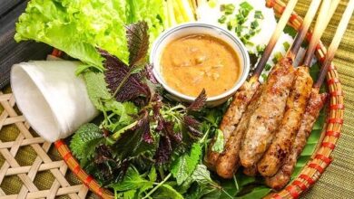 Nem Lụi Huế: Món Quà Xứ Thơ Khiến Ai Thử Qua Cũng Phải Say Lòng Nem Lụi Huế: Món Quà Xứ Thơ Khiến Ai Thử Qua Cũng Phải Say Lòng